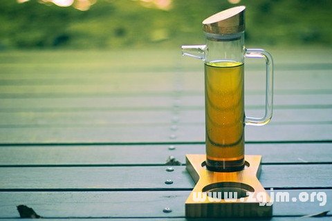 梦见油瓶