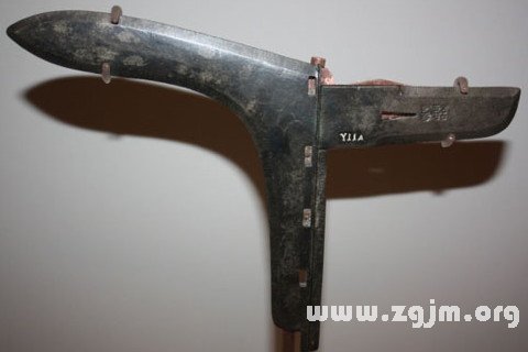 梦见戟戈
