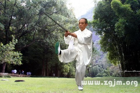 梦见舞剑