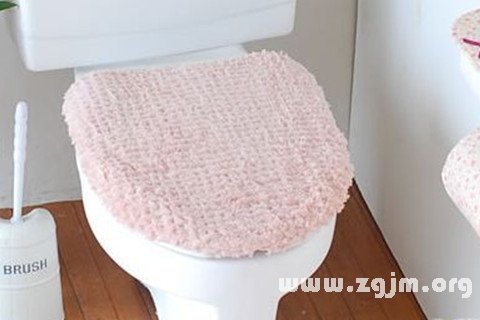 梦见女人小便
