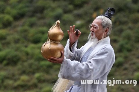 梦见念咒语