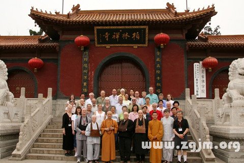 梦见寺院