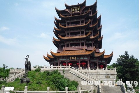 梦见名胜古迹